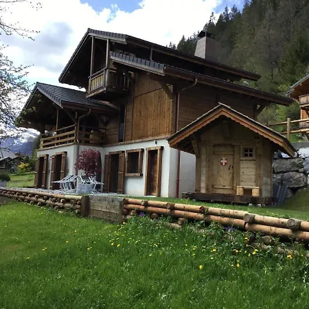 Chalet Mitch